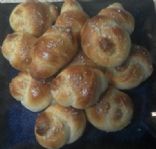 Quick Soft Pretzel Knots