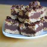 No Bake Chocolate Oat Bars only 3.6 grams sugar per serving