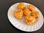 Buffalo Chicken Macaroni & Cheese Muffins