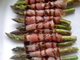 Prosciutto Wrapped Asparagus with Balsamic Glaze