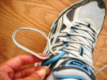 My new favorite running shoes & how I tie them