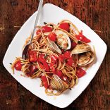 Pasta with Fresh Tomato Sauce and Clams (cooking light 7-11)
