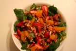 Salad, Romaine & Spinach w/ Strawberries & Mandrines