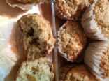 Oat muffins with dates and wheat germ