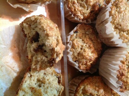 Oat muffins with dates and wheat germ Recipe | SparkRecipes