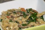 Whole Wheat Pasta with Feta, Mushrooms, Spinach and Tomato