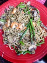 Light Alfredo Shrimp & Asparagus Pasta Dinner 