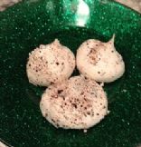 Holiday Chocolate Mint Meringues