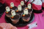 Individual Graveyard Dirt Cakes 