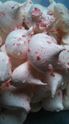 Candy Cane Meringues